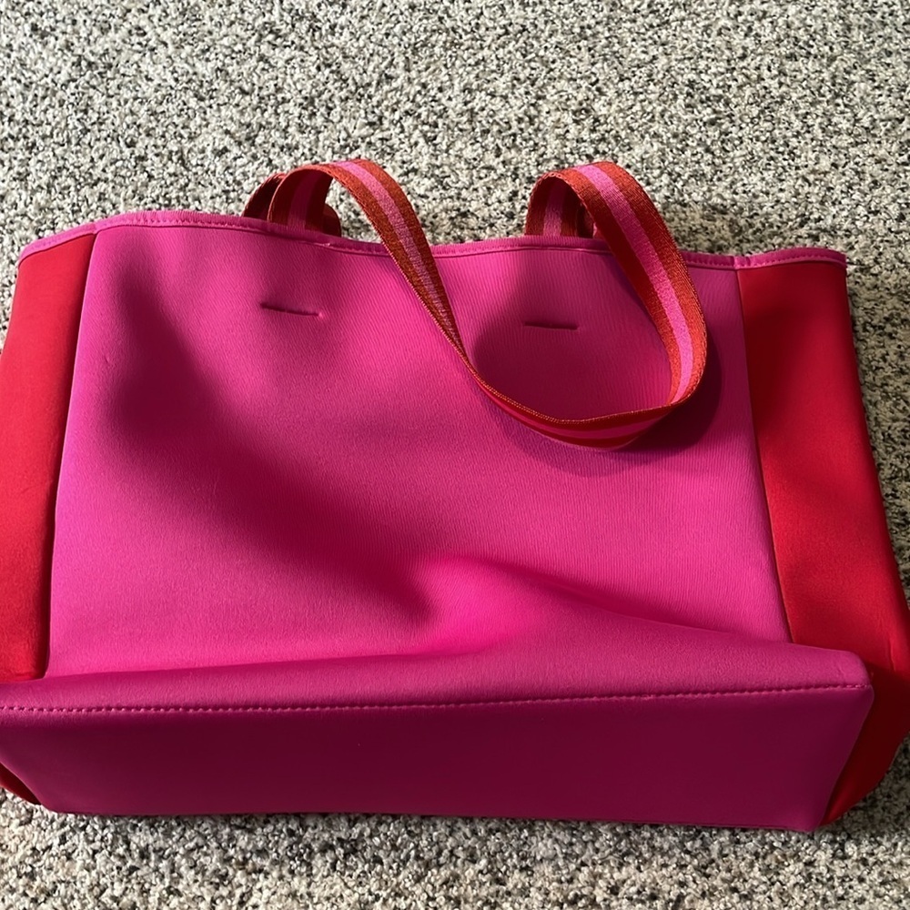 Neoprene Summersalt tote bag hot pink and red - Picture 2 of 10